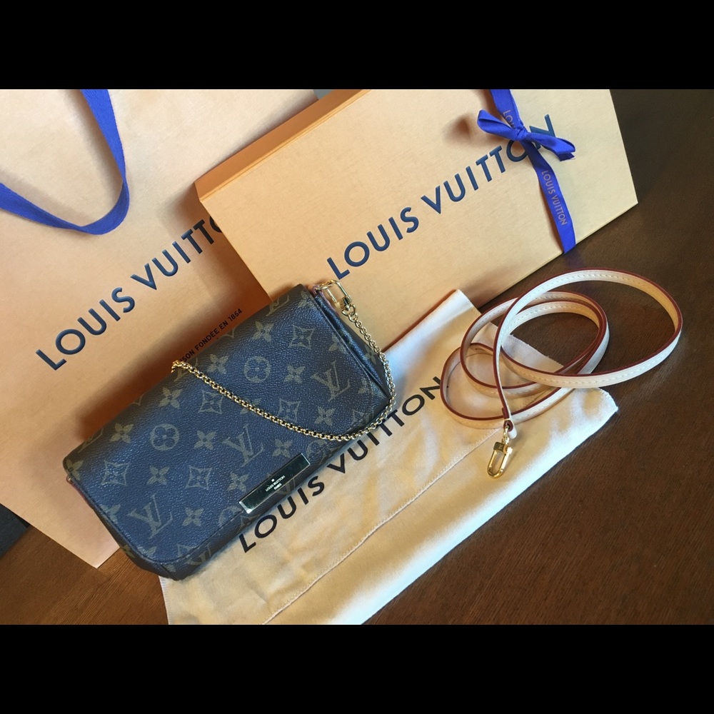 Louis Vuitton Favorite PM (Monogram)